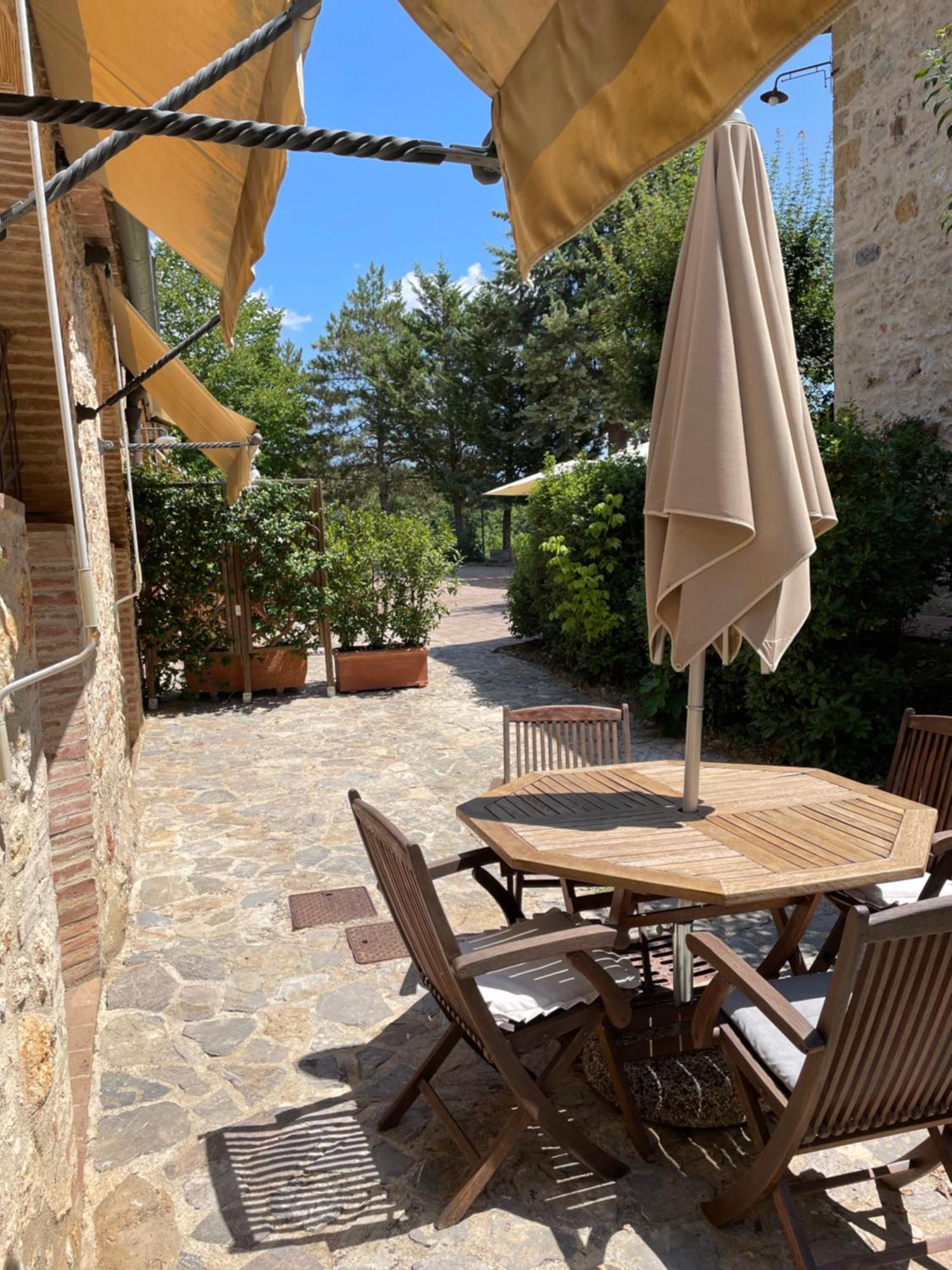 Il Colombaio Winery & Rooms Monteriggioni Exterior foto